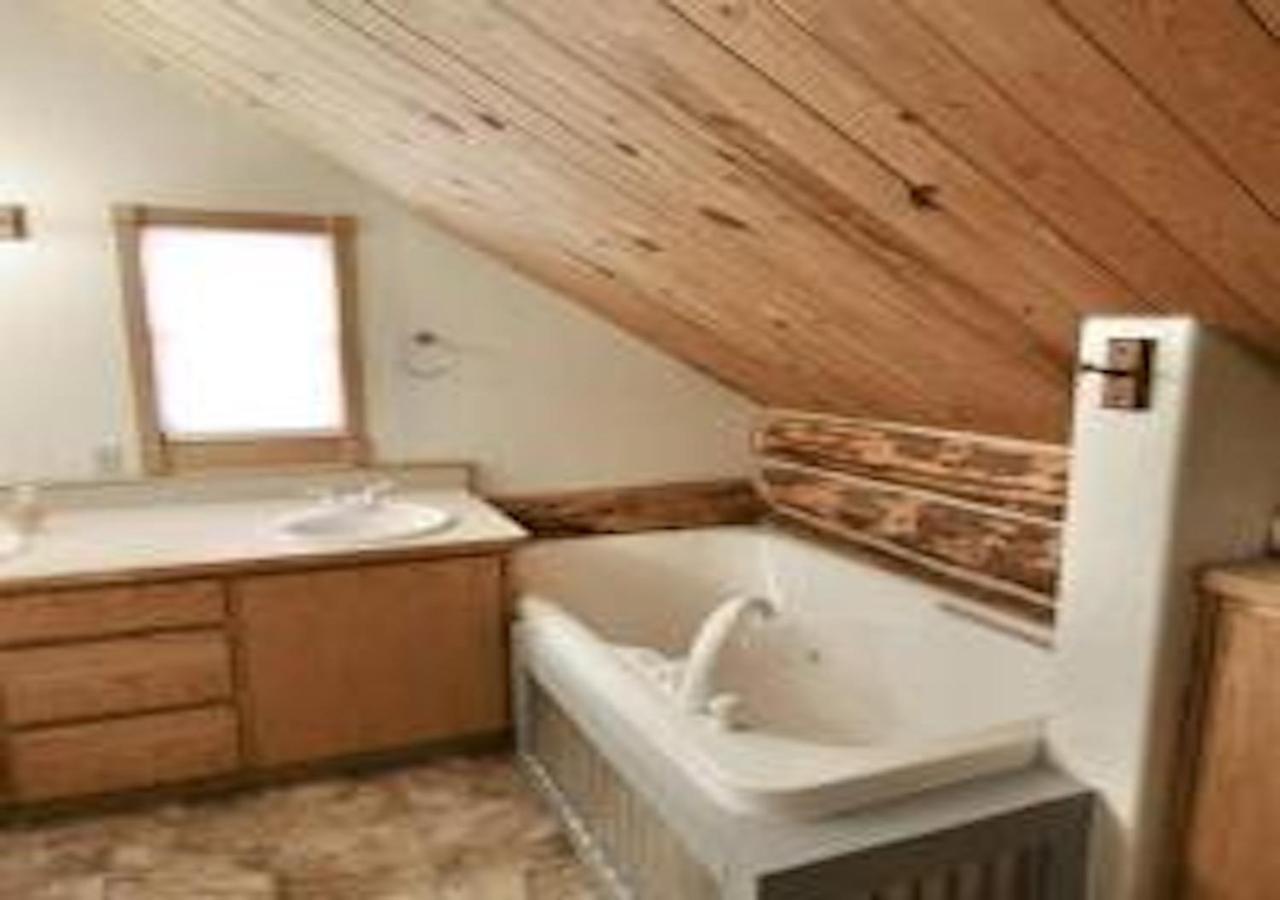 فيلا Log Haven In بلاندينغ المظهر الخارجي الصورة